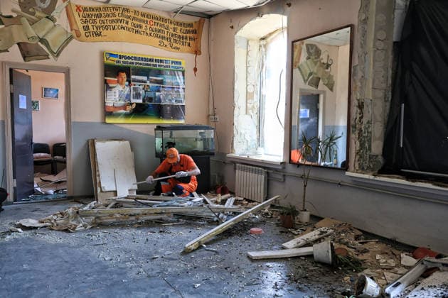 RECORD DATE NOT STATED A worker carries out cleanup work following a Russian missile strike on the Odesa Vocational College of Maritime and Railway Transport in Odesa, Ukraine, on July 16, 2026. The attack shattered windows and damaged the roof and ceilings of the educational institution (Photo by Nina Liashonok Ukrinform) Russian missile strike damages maritime college building in Odesa  Copyright: xNinaxLiashonokx