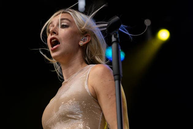 16.07.2026, Bellinzona, Parco Urbano, Nevermind Music Fest 2026: Eileen Alister, Eileen Alister (lead vocals) Bellinzona Parco Urbano Ticino Switzerland *** July 16, 2026, Bellinzona, Parco Urbano, Nevermind Music Fest 2026 Eileen Alister, Eileen Alister on lead vocals, Bellinzona, Parco Urbano, Ticino, Switzerland Copyright: xJustPictures.ch FrancescoxMinghettix jp-en-FrMi-_NG_0199