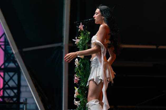July 16, 2026, London, United Kingdom: Victoria Naika known professionally as NaÃ¯ka performs at Somerset House Summer Series in London. London United Kingdom - ZUMAs197 20260716_aaa_s197_192 Copyright: xLounisxTiarx