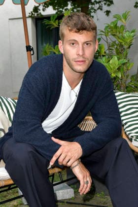 Ben Felipe beim Photocall im Rahmen der Garner Hotels Kampagne Trips down memorylane im Garner Hotel Berlin Mitte. Berlin, 16.07.2026 *** Ben Felipe at a photo call as part of the Garner Hotels campaign Trips down memory lane at the Garner Hotel Berlin Mitte, Berlin, July 16, 2026 Foto:xM.xBehrensx xFuturexImagex garner_6726