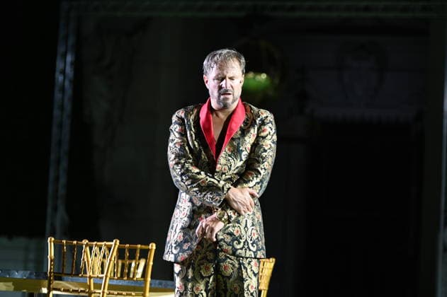 RECORD DATE NOT STATED Philipp Hochmair, Jedermann, Fotoprobe, Salzburger Festspiele, Domplatz, Salzburg, 2026, Manfred Siebinger *** Philipp Hochmair, *Jedermann*, photo rehearsal, Salzburg Festival, Domplatz, Salzburg, 2026, Manfred Siebinger