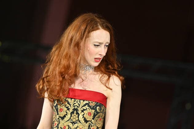 RECORD DATE NOT STATED Roxane Duran, Buhlschaft, Jedermann, Fotoprobe, Salzburger Festspiele, Domplatz, Salzburg, 2026, Manfred Siebinger *** Roxane Duran, Buhlschaft, *Jedermann*, photo rehearsal, Salzburg Festival, Domplatz, Salzburg, 2026, Manfred Siebinger