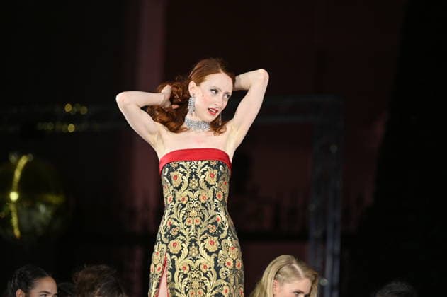 RECORD DATE NOT STATED Roxane Duran, Buhlschaft, Jedermann, Fotoprobe, Salzburger Festspiele, Domplatz, Salzburg, 2026, Manfred Siebinger *** Roxane Duran, Buhlschaft, *Jedermann*, photo rehearsal, Salzburg Festival, Domplatz, Salzburg, 2026, Manfred Siebinger