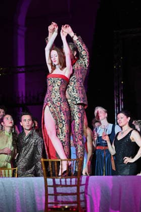 RECORD DATE NOT STATED Roxane Duran, Buhlschaft, Philipp Hochmair, Jedermann, Fotoprobe, Salzburger Festspiele, Domplatz, Salzburg, 2026, Manfred Siebinger *** Roxane Duran as Buhlschaft, Philipp Hochmair as Jedermann, photo rehearsal, Salzburg Festival, Domplatz, Salzburg, 2026, Manfred Siebinger