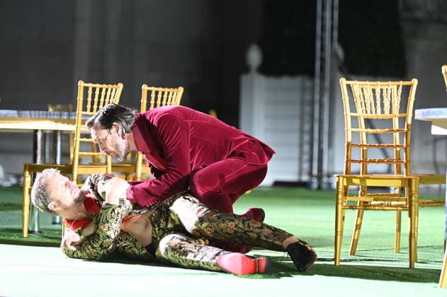 RECORD DATE NOT STATED Philipp Hochmair, Jedermann, Christoph Luser, Guter Gesell Teufel, Jedermann, Fotoprobe, Salzburger Festspiele, Domplatz, Salzburg, 2026, Manfred Siebinger *** Philipp Hochmair, *Jedermann*, Christoph Luser, *Guter Gesell Teufel*, *Jedermann*, photo rehearsal, Salzburg Festival, Domplatz, Salzburg, 2026, Manfred Siebinger