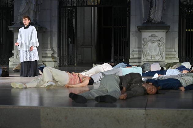 RECORD DATE NOT STATED Dominik Dos Reis, Tod, Jedermann, Fotoprobe, Salzburger Festspiele, Domplatz, Salzburg, 2026, Manfred Siebinger *** Dominik Dos Reis, Death, Everyman, Photo Rehearsal, Salzburg Festival, Domplatz, Salzburg, 2026, Manfred Siebinger
