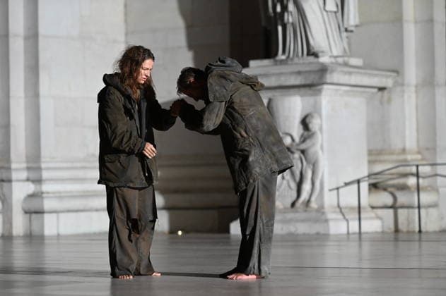 RECORD DATE NOT STATED Meike Droste, Werke, Nachbar, Philipp Hochmair,Jedermann, Fotoprobe, Salzburger Festspiele, Domplatz, Salzburg, 2026, Manfred Siebinger *** Meike Droste, Works, Neighbor, Philipp Hochmair, *Jedermann*, Photo Rehearsal, Salzburg Festival, Domplatz, Salzburg, 2026, Manfred Siebinger