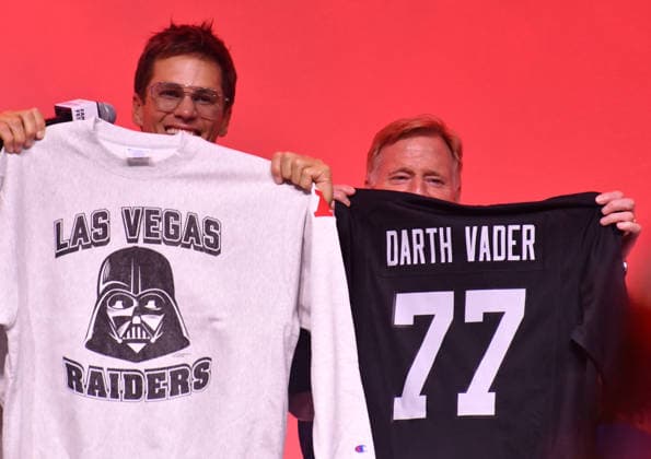 NEW YORK, NY - JULY 16: Tom Brady and Roger Goodell at Disney Fan Draft at Center Stage during day 1 of Fanatics Fest NYC on July 16, 2026 at Javits Center in New York City. Credit: AdMedia New York City USA - ZUMAa123 20260716_zaa_a123_218 Copyright: xJohnxFyckex