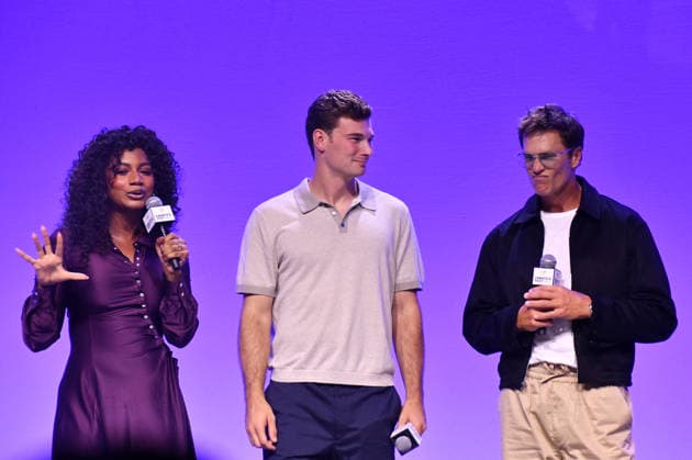 NEW YORK, NY - JULY 16: Taylor Rooks, Fernando Mendoza and Tom Brady at Disney Fan Draft at Center Stage during day 1 of Fanatics Fest NYC on July 16, 2026 at Javits Center in New York City. Credit: AdMedia New York City USA - ZUMAa123 20260716_zaa_a123_224 Copyright: xJohnxFyckex