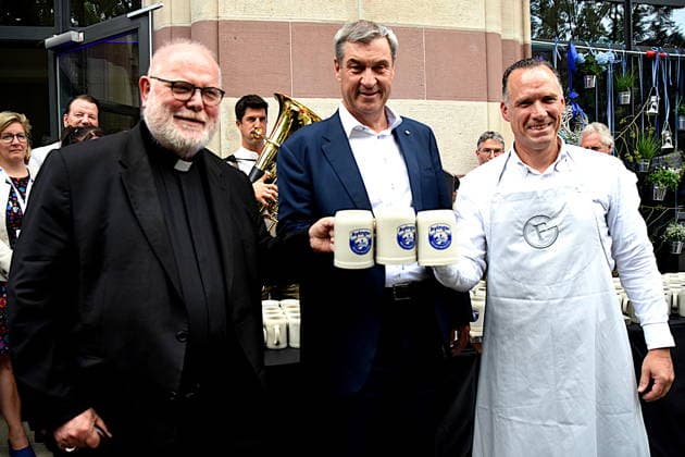 News Themen der Woche KW29 Kardinal Reinhard Marx Dr Markus Soeder Bayerischer Ministerpraesident Peter Inselkammer IHK Praesident Muenchen 16.07.2026 Max Joseph Strasse Stammhaus iHK Industrie und Handelskammer fuer Muenchen und Oberbayern Jahresempfang Foto Muenchen *** Cardinal Reinhard Marx, Dr. Markus Söder, Bavarian Minister-President, Peter Inselkammer, President of the Munich Chamber of Industry and Commerce, July 16, 2026, Max-Joseph-Straße, Main Building, Munich Chamber of Industry and Commerce for Munich and Upper Bavaria, Annual Reception, Photo: Munich