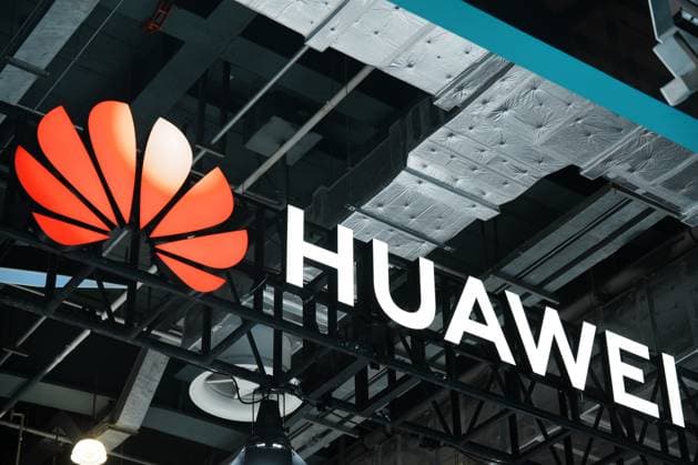 2026 WAIC Held in Shanghai SHANGHAI, CHINA - JULY 17, 2026 - The Huawei logo showcased at the 2026 World Artificial Intelligence Conference in Shanghai, China on July 17, 2026. Shanghai Shanghai China  Copyright: xCFOTOx i1784302542032