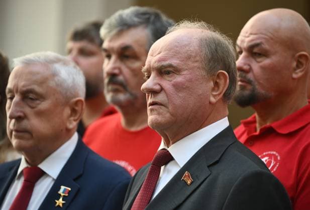 Russia Parliamentary Election Campaign Communist Party 9206860 17.07.2026 Leader of the Communist Party (KPRF) Gennady Zyuganov and party™s representatives attend the submission of documents to Russia s Central Election Commission to register the party s list of candidates for the State Duma elections, scheduled for September 2026, in Moscow, Russia. Vladimir Astapkovich Sputnik Moscow Russia  Copyright: xVladimirxAstapkovichx