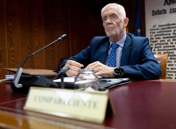The Deputy Director of Operations for the Civil Guard, Manuel Llamas, Testifies Before a Senate Investigative Committee The Deputy Director of Operations for the Civil Guard, Manuel Llamas, during his testimony before the Senate on July 17, 2026, in Madrid, Spain. The Deputy Director of Operations of the Civil Guard testifies before the investigative committee on contracts, licenses, concessions, subsidies, and other operations of the government and the public sector, related to the intermediation of Koldo García Izaguirre and others linked to the scheme under investigation in Operation Delorme July 17, 2026, Spain  Copyright: xEduardoxParrax 7669761