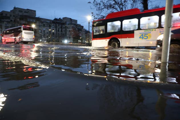 Santiago, July 17, 2026 Flooding at the intersection of Cardenal Caro and the Patronato Bridge in downtown Santiago Dragomir Yankovic Aton Chile, Santiago, Chile Aton 1173219  Copyright: DRAGOMIRxYANKOVIC ATONxCHILE