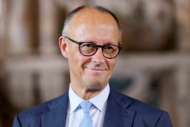 Bundeskanzler Friedrich Merz (CDU) bei einem Pressestatement auf Schloss Augustusburg beim 26. Deutsch-Französischen Ministerrat. Die Regierungen beider Länder kommen zusammen, um nicht nur die militärische Zusammenarbeit sondern auch Kooperationen in den Bereichen Forschung und Wirtschaft abzustimmen. Brühl, 17.07.2026 NRW Deutschland *** Chancellor Friedrich Merz of the CDU during a press statement at Augustusburg Castle at the 26th Franco-German Ministerial Council. The governments of both countries are meeting to coordinate not only military cooperation but also collaboration in the fields of research and the economy. Brühl, July 17, 2026, North Rhine-Westphalia, Germany Copyright: xChristophxHardtx
