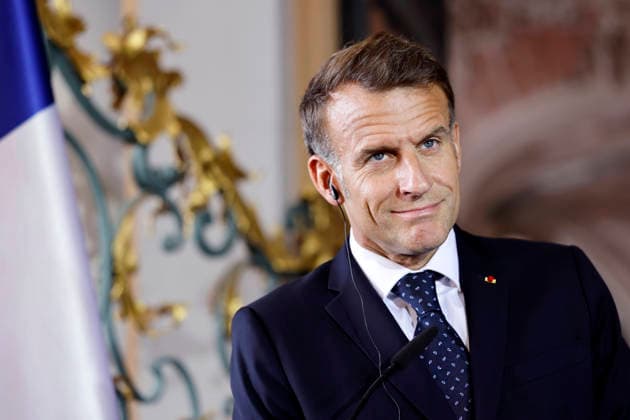 Frankreichs Präsident Emmanuel Macron (PS) bei einem Pressestatement auf Schloss Augustusburg beim 26. Deutsch-Französischen Ministerrat. Die Regierungen beider Länder kommen zusammen, um nicht nur die militärische Zusammenarbeit sondern auch Kooperationen in den Bereichen Forschung und Wirtschaft abzustimmen. Brühl, 17.07.2026 NRW Deutschland *** French President Emmanuel Macron (PS) during a press statement at Augustusburg Castle at the 26th Franco-German Ministerial Council. The governments of both countries are meeting to coordinate not only military cooperation but also collaboration in the fields of research and the economy. Brühl, July 17, 2026, North Rhine-Westphalia, Germany Copyright: xChristophxHardtx