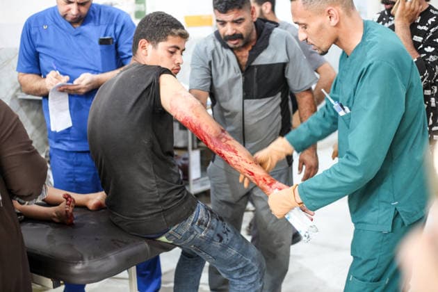 Wounded Palestinians receive treatment at Al-Awda Hospital in Nuseirat Wounded Palestinians, including children, receive treatment at Al-Awda Hospital in the Nuseirat refugee camp, central Gaza Strip, on July 17, 2026. According to the information provided, an Israeli army strike targeted a gathering of Palestinians in the Nuseirat refugee camp, killing seven people and injuring many others. Photo by Moiz Salhi apaimages Nusairat Gaza Strip Palestinian Territory 170726_Nusairat_MS_00(10) Copyright: xapaimagesxMoizxSalhixx xapaimagesx