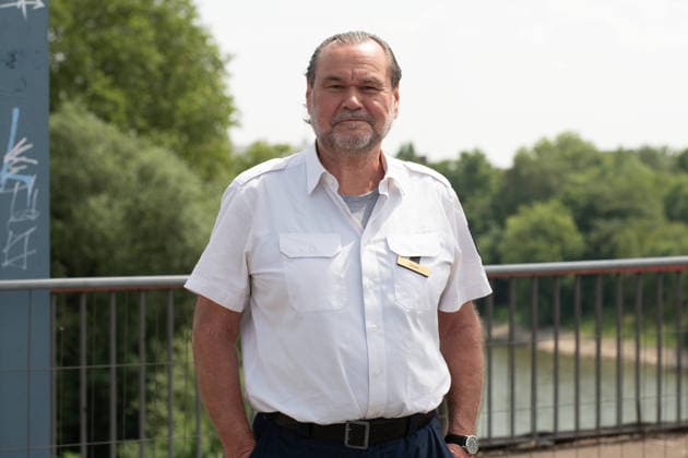 Schauspieler Markus JOHN spielt die Rolle des Gerhard Jaeger Portraet, Porträt, Portrait, Angeschnittenes Einzelbild, Einzelmotiv, Pressetermin anlaesslich der Dreharbeiten fuer die ARD Vorabendserie ,,Wapo Duisburg,, in Duisburg, 17.07.2026. *** Actor Markus JOHN plays the role of Gerhard Jaeger. Portrait, close-up, single frame, single shot, press event during the filming of the ARD early-evening series Wapo Duisburg in Duisburg, July 17, 2026