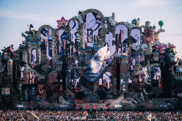 Tomorrowland s mainstage pictured during the first day of the Tomorrowland electronic music festival, Friday 17 July 2026, in Boom. The first weekend of the 20th edition of the festival takes place at the De Schorre terrain in Boom, from 17 to 19 July.  EMILExWINDAL 181370064