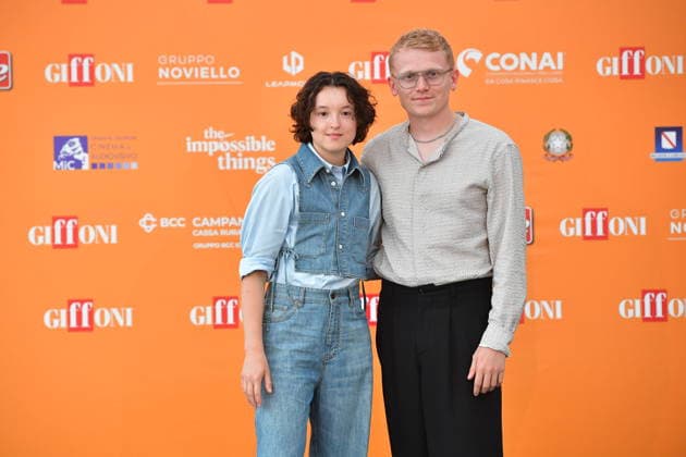 IPA86760065 - Giffoni Vallepiana Giffoni Festival Photocall for the film Sunny Dancer. Pictured: Bella Ramsey and George Jaques  Copyright: xVincenzoxLandix xVincenzoxLandix 86760065
