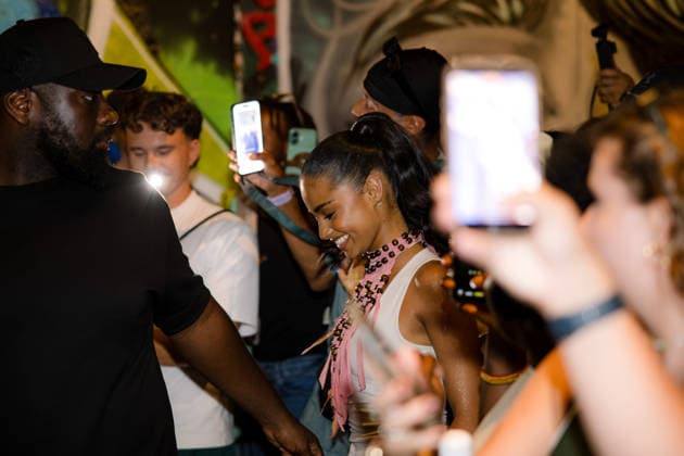 Tyla made a surprise appearance at Leake Street Arches to unveil a special graffiti created ahead of the release of her sophomore album A*POP , London, UK, 17 July 2026. Tyla completed the graffiti mural by adding the album s release date and her signature., Credit:Ewelina Stachurska Show Me You Ewelina Stachurska Avalon UK, London, Leake Street Arches  Copyright: xEwelinaxStachurskaxShowxMexYoux xEwelinaxStachurskax xAvalonx 1117063218