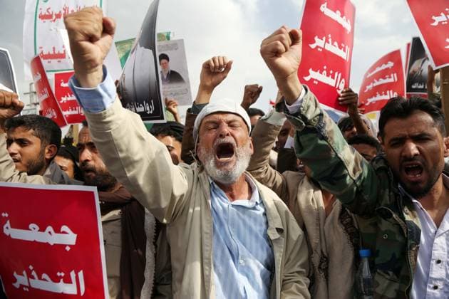 Houthis protest in Sanaa in support of al-Houthi s statements SANAA, YEMEN - JULY 17: Houthis gather at Sabeen Square to hold a demonstration in support of Houthi leader in Yemen Abdul Malik al-Houthi s statements in Sanaa, Yemen on July 17, 2026. Mohammed Hamoud Anadolu Sanaa Yemen. Editorial use only. Please get in touch for any other usage.  Copyright: x2026xAnadoluxMohammedxHamoudx