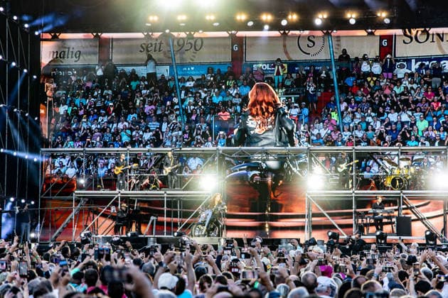 Aspach Schlagersaengerin Andrea Berg beim 21. Heimspiel Open-Air am 17.07.2026 in Aspach Schlagersaengerin Andrea Berg beim 21. Heimspiel Open-Air am 17.07.2026 in Aspach *** Aspach Schlager singer Andrea Berg at the 21st Heimspiel Open Air on July 17, 2026, in Aspach Schlager singer Andrea Berg at the 21st Heimspiel Open Air on July 17, 2026, in Aspach Copyright: xEibner-Pressefoto GerhardxWingenx EP_GWR