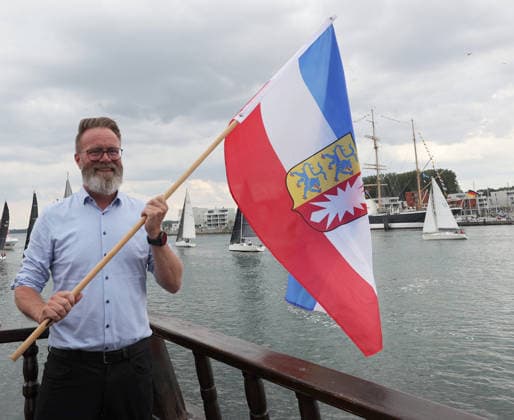 Wirtschaftsminister Schleswig Holstein, Claus Ruhe Madsen Impressionen der Eroeffung der 137.Travemuender Woche Reisen, Tourismus, urlaub, Ferien, Ostsee, Travemuende, Segelsport Travemuende *** Claus Ruhe Madsen, Minister of Economic Affairs of Schleswig-Holstein: Highlights from the Opening of the 137th Travemünde Week Travel, Tourism, Vacation, Holidays, Baltic Sea, Travemünde, Sailing in Travemünde