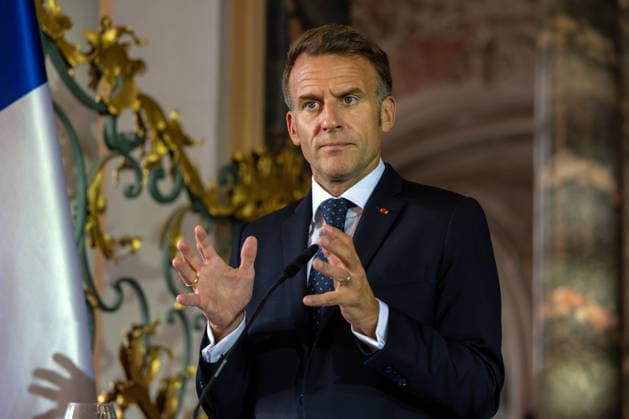 26. Deutsch-Französischer Ministerrat am 17. Juli 2026 im Schloss Augustusburg zu Brühl. Im Bild der französische Staatspräsident Emmanuel Macron während der gemeinsamen Pressekonferrenz. Anlässlich des Ministerrates begrüßten der Kanzler sowie Mitglieder seines Kabinetts den Französischen Präsidenten Emmanuel Macron sowie einige Mitglieder der französischen Regierung. Brühl Nordrhein-Westfalen Deutschland *** 26 German-French Ministerial Council on July 17, 2026, at Augustusburg Palace in Brühl. Pictured: French President Emmanuel Macron during the joint press conference. On the occasion of the Ministerial Council, the Chancellor and members of his cabinet welcomed French President Emmanuel Macron and several members of the Fr