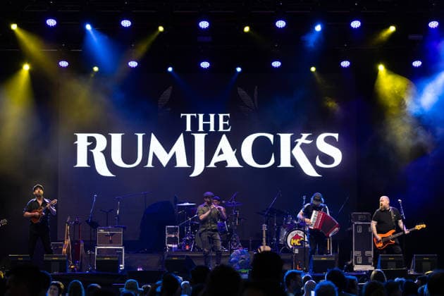 17.07.2026, Bellinzona, Parco Urbano, Nevermind Music Fest 2026: The Rumjacks, Adam Kenny (mandolin, bouzouki, banjo & backing vocals), Mike Rivkees (lead vocals, tin whistle & acoustic guitar), Pietro Della Sala (drums), Kyle Goyette (accordion & backing vocals) and Johnny McKelvey (bass & backing vocals) Bellinzona Parco Urbano Ticino Switzerland *** July 17, 2026, Bellinzona, Parco Urbano, Nevermind Music Fest 2026 The Rumjacks, Adam Kenny on mandolin, bouzouki, and banjo, backing vocals; Mike Rivkees on lead vocals, tin whistle, and acoustic guitar; Pietro Della Sala on drums, Kyle Goyette on accordion and backing vocals, and Johnny McKelvey on bass and backing vocals, Bellinzona, Parco Urbano, Ticino, Switzerland Copyright: xJustPictures.ch FrancescoxMinghettix jp-en-FrMi-_NG_0276