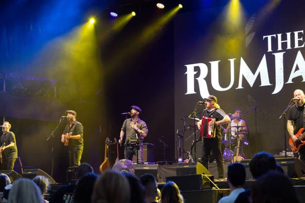 17.07.2026, Bellinzona, Parco Urbano, Nevermind Music Fest 2026: The Rumjacks, Gabriel Whitbourne (lead guitar & backing vocals), Adam Kenny (mandolin, bouzouki, banjo & backing vocals), Mike Rivkees (lead vocals, tin whistle & acoustic guitar), Pietro Della Sala (drums), Kyle Goyette (accordion & backing vocals) and Johnny McKelvey (bass & backing vocals) Bellinzona Parco Urbano Ticino Switzerland *** July 17, 2026, Bellinzona, Parco Urbano, Nevermind Music Fest 2026 The Rumjacks, Gabriel Whitbourne (lead guitar, backing vocals), Adam Kenny (mandolin, bouzouki, banjo, backing vocals), Mike Rivkees (lead vocals, tin whistle, acoustic guitar), Pietro Della Sala (drums), Kyle Goyette (accordion, backing vocals), and Johnny McKelvey (bass, bac Copyright: xJustPictures.ch FrancescoxMinghettix jp-en-FrMi-_NG_0291