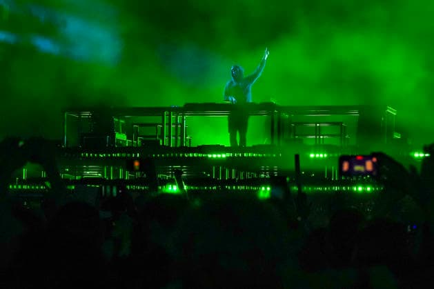 17 07 2026, Locarno, Piazza Grande, Moon and Stars 2026 Locarno, Alan Walker performing during his exhibition on the main stage at Moon and Stars. Locarno Piazza Grande Ticino Switzerland *** July 17, 2026, Locarno, Piazza Grande, Moon and Stars 2026 Locarno, Alan Walker performing during his set on the main stage at Moon and Stars Locarno, Piazza Grande, Ticino, Switzerland Copyright: xJustPictures.ch JarixPestelaccix jp-en-JaPe-JP6_JAR_Moon_Stars_17Jul2026_00213