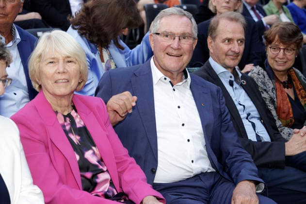 Beate Jung und Franz Josef Jung bei der Eröffnung der Nibelungen-Festspiele 2026 mit der Uraufführung des Stücks Die Hunnenkönigin auf der Open-Air-Bühne vor dem Wormser Dom. Worms, 17.07.2026 *** Beate Jung and Franz Josef Jung at the opening of the 2026 Nibelungen Festival, featuring the world premiere of the play *The Hun Queen* on the open-air stage in front of Worms Cathedral, Worms, July 17, 2026 Foto:xP.xBackx xFuturexImagex nibelungen_6775
