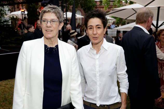 Annegret Kramp-Karrenbauer und Dunja Hayali bei der Eröffnung der Nibelungen-Festspiele 2026 mit der Uraufführung des Stücks Die Hunnenkönigin auf der Open-Air-Bühne vor dem Wormser Dom. Worms, 17.07.2026 *** Annegret Kramp-Karrenbauer and Dunja Hayali at the opening of the 2026 Nibelungen Festival, featuring the world premiere of the play *The Hun Queen* on the open-air stage in front of Worms Cathedral, Worms, July 17, 2026 Foto:xP.xBackx xFuturexImagex nibelungen_6766