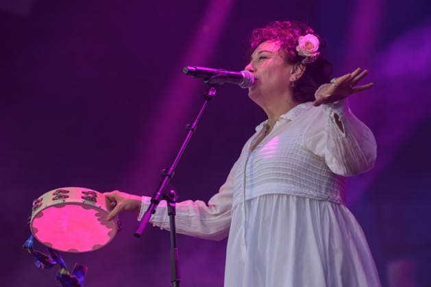 Deacon Blue performs at The Castle Concerts in Edinburgh, UK - 17 Jul 2026 Lorraine McIntosh of the Scottish band Deacon Blue performs live on stage at The Castle Concerts, Edinburgh Castle. Edinburgh United Kingdom Copyright: xStuartxWestwoodx xSOPAxImagesx SWESTWOOD08