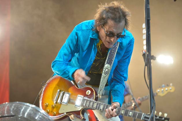 IPA86773693 - Lucca, July 17, 2026 The Lucca Summer Festival in Piazza Napoleone is hosting a concert by a former Rolling Stones rocker Ronnie Wood, who, despite his age, remains as rock n roll as ever. In the photo: Ronnie Wood on stage at the Summer Festival.  Copyright: xRobertoCappellox xRobertoxCappellox 86773693