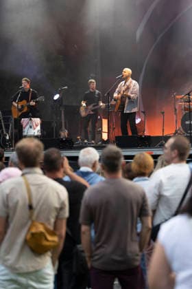 Konzert Milow Schallkultur 17.07.2026 - Konzert des belgischen Singer-Songwriter Milow im Weimarhallenpark in Weimar im Rahmen des Festivals Schallkultur. Weimar Thueringen Deutschland *** Milow Concert, Schallkultur, July 17, 2026: Concert by Belgian singer-songwriter Milow at Weimarhallenpark in Weimar as part of the Schallkultur Festival in Weimar, Thuringia, Germany 170726_ppb-60