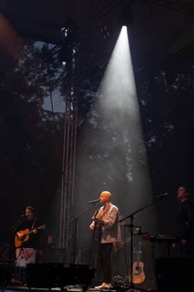Konzert Milow Schallkultur 17.07.2026 - Konzert des belgischen Singer-Songwriter Milow im Weimarhallenpark in Weimar im Rahmen des Festivals Schallkultur. Weimar Thueringen Deutschland *** Milow Concert, Schallkultur, July 17, 2026: Concert by Belgian singer-songwriter Milow at Weimarhallenpark in Weimar as part of the Schallkultur Festival in Weimar, Thuringia, Germany 170726_ppb-93