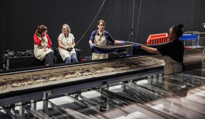 The Bayeux tapestry 17.07.2026. The Bayeux tapestry is laid flat and gently uncovered by French and British conservators behind the 70 meter long glass case that it will be displayed in at The British Museum.  Copyright: xRichardxPohlex NINTCHDBPICT001095917229