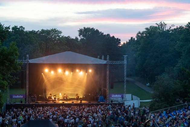 Konzert Milow Schallkultur 17.07.2026 - Konzert des belgischen Singer-Songwriter Milow im Weimarhallenpark in Weimar im Rahmen des Festivals Schallkultur. Weimar Thueringen Deutschland *** Milow Concert, Schallkultur, July 17, 2026: Concert by Belgian singer-songwriter Milow at Weimarhallenpark in Weimar as part of the Schallkultur Festival in Weimar, Thuringia, Germany 170726_ppb-103