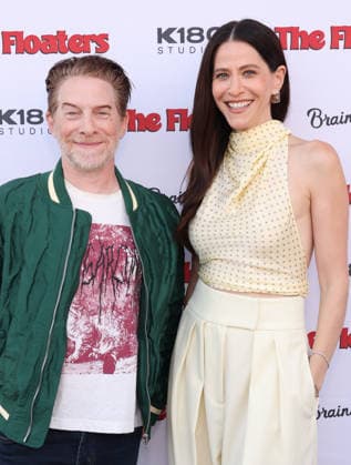 Inside arrivals for the Los Angeles premiere of The Floaters at Laemmle Royal Featuring: Seth Green, Jackie Tohn Where: Los Angeles, California, United States When: 17 Jul 2026 Credit: Faye s Vision Cover Images EDITORIAL USE ONLY. NOT FOR USE BY NEWSPAPERS BASED IN THE UK. Copyright: xx coverimg55860533