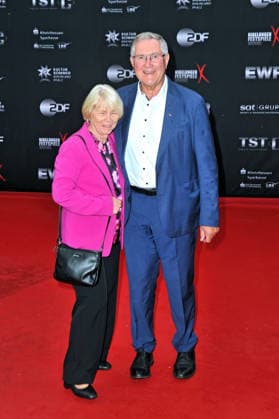 NIBELUNGEN FESTSPIELE. Franz Josef und Beate Jung anläßlich der Premiere des Stückes Die Hunnenkönigin im Rahmen der Nibelungen Festspiele am 17.07.2026 vor dem Kaiserdom Worms. 20260717MWI113524 *** NIBELUNGEN FESTIVAL Franz Josef and Beate Jung on the occasion of the premiere of the play *The Hun Queen* as part of the Nibelungen Festival on July 17, 2026, in front of the Imperial Cathedral in Worms 20260717MWI113524