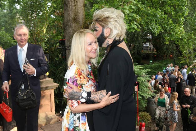 NIBELUNGEN FESTSPIELE 2026 Worms, 17.7..2026 Andrea Bach und Harald Glööckler bei der Eröffnung und Roten Teppich der NIBELUNGEN FESTSPIELE 2026 in Worms Rheinland-Pfals Deutschland *** NIBELUNGEN FESTIVAL 2026 Worms, July 17, 2026 Andrea Bach and Harald Glööckler at the opening ceremony and red carpet event of the NIBELUNGEN FESTIVAL 2026 in Worms, Rhineland-Palatinate, Germany Copyright: xMatthiasxGränzdörferx