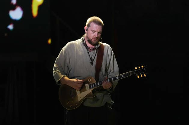 Nibelungen-Festspiele 2026. Alexander Wolfe bei der Fotoprobe zu den Nibelungen Festspielen Die Hunnenkönigin am 15.07.2026 vor dem Kaiserdom Worms. Worms Kaiserdom Rheinland-Pfalz *** Nibelungen Festival 2026: Alexander Wolfe at the photo shoot for the Nibelungen Festival’s production of *The Hun Queen* on July 15, 2026, in front of the Imperial Cathedral in Worms, Rhineland-Palatinate