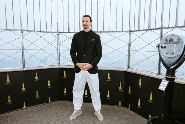 July 18, 2026, New York, Ny, United States: Zlatan Ibrahimovic, Swedish soccer legend lights the Empire State Building. In partnership with the Consulate General of Sweden in New York to celebrate Ã¢â‚¬oeZlatan Takes Over New YorkÃ¢â‚¬Â ahead of the 2026 FIFA World Cup Final. Held at Empire State Building in New York. Dinara Khairova Zuma Press July 18, 2026. New York United States - ZUMAp281 20260718_zea_p281_016 Copyright: xPhotoxImagexPressx