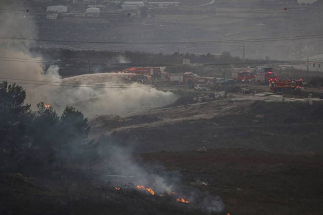 Israeli settlers set fire to Palestinian agricultural lands in Nablus village??????? NABLUS, WEST BANK, PALESTINE - JULY 18: Smoke rise as a large-scale fire burns through Palestinian agricultural lands in the village of Tel, south of Nablus in the West Bank, Palestine on July 18, 2026. A group of Israeli settlers deliberately set fire to the crop fields, forcing local Palestinian landowners to battle the fast-spreading flames with basic tools before emergency fire crews arrived to conduct ground and aerial firefighting operations to contain the blaze. Nedal Eshtayah Anadolu Nablus West Bank. Editorial use only. Please get in touch for any other usage.  Copyright: x2026xAnadoluxNedalxEshtayahx