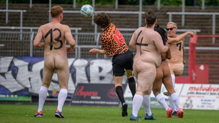 Essen: Pottorignale vs. Nacktionalmannschaft ** NUR FÜR REDAKTIONELLE ZWECKE ** EDITORIAL USE ONLY **<p>Beim Spiel Pottorignale gegen die Nacktionalmannschaft am am Samstag, den 18. Juli 2026, im Stadion am Uhlenkrug in Essen-Stadtwaldt. Deutschland NRW Essen Copyright: UwexErnst *** Essen Pottorignale vs. Nacktionalmannschaft ** FOR EDITORIAL USE ONLY ** EDITORIAL USE ONLY ** p At the game between the Pottorignale and the Nacktionalmannschaft on Saturday, July 18, 2026, at the Uhlenkrug Stadium in Essen Stadtwaldt, Germany, North Rhine-Westphalia, Essen. Copyright UwexErnst Copyright: UwexErnst doc86rw4xikophuayegrhv ,EDITORIAL USE ONLY