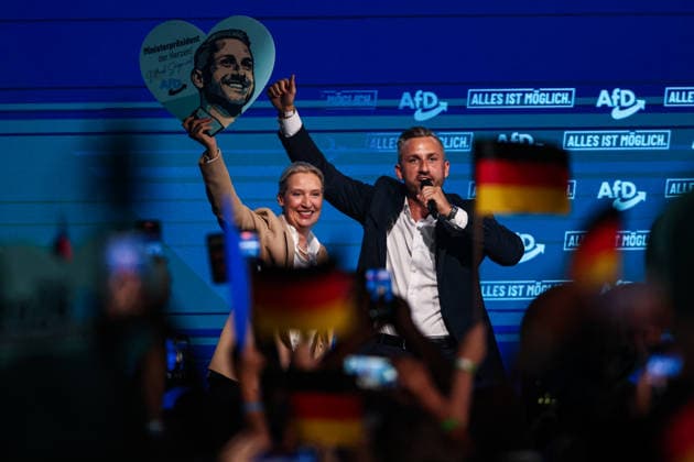 Alice Elisabeth Weidel (AfD) und Ulrich Siegmund (AfD, Sachsen-Anhalt) - Wahlkampfauftaktveranstaltung der AfD Sachsen-Anhalt in der Messe Magdeburg am Sonnabend, den 18. Juli 2026 in Magdeburg. *** Alice Elisabeth Weidel (AfD) and Ulrich Siegmund (AfD), Saxony-Anhalt: Kickoff event for the AfD Saxony-Anhalt election campaign at the Magdeburg Exhibition Center on Saturday, July 18, 2026, in Magdeburg