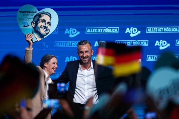 Alice Elisabeth Weidel (AfD) und Ulrich Siegmund (AfD, Sachsen-Anhalt) - Wahlkampfauftaktveranstaltung der AfD Sachsen-Anhalt in der Messe Magdeburg am Sonnabend, den 18. Juli 2026 in Magdeburg. *** Alice Elisabeth Weidel (AfD) and Ulrich Siegmund (AfD), Saxony-Anhalt: Kickoff event for the AfD Saxony-Anhalt election campaign at the Magdeburg Exhibition Center on Saturday, July 18, 2026, in Magdeburg