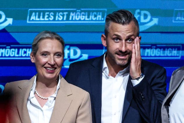 Alice Elisabeth Weidel (AfD) und Ulrich Siegmund (AfD, Sachsen-Anhalt) - Wahlkampfauftaktveranstaltung der AfD Sachsen-Anhalt in der Messe Magdeburg am Sonnabend, den 18. Juli 2026 in Magdeburg. *** Alice Elisabeth Weidel (AfD) and Ulrich Siegmund (AfD), Saxony-Anhalt: Kickoff event for the AfD Saxony-Anhalt election campaign at the Magdeburg Exhibition Center on Saturday, July 18, 2026, in Magdeburg